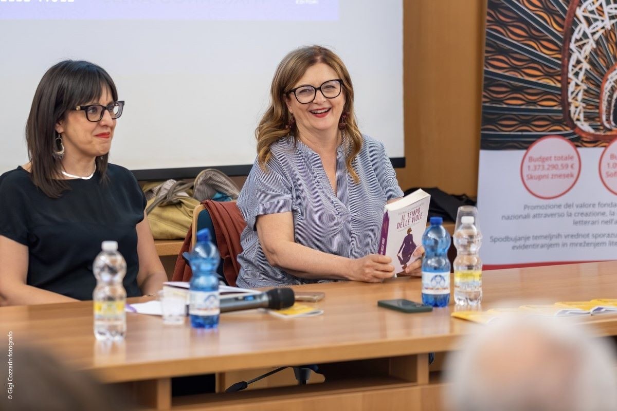 Anna Piuzzi e Elena Commessatti durante un evento